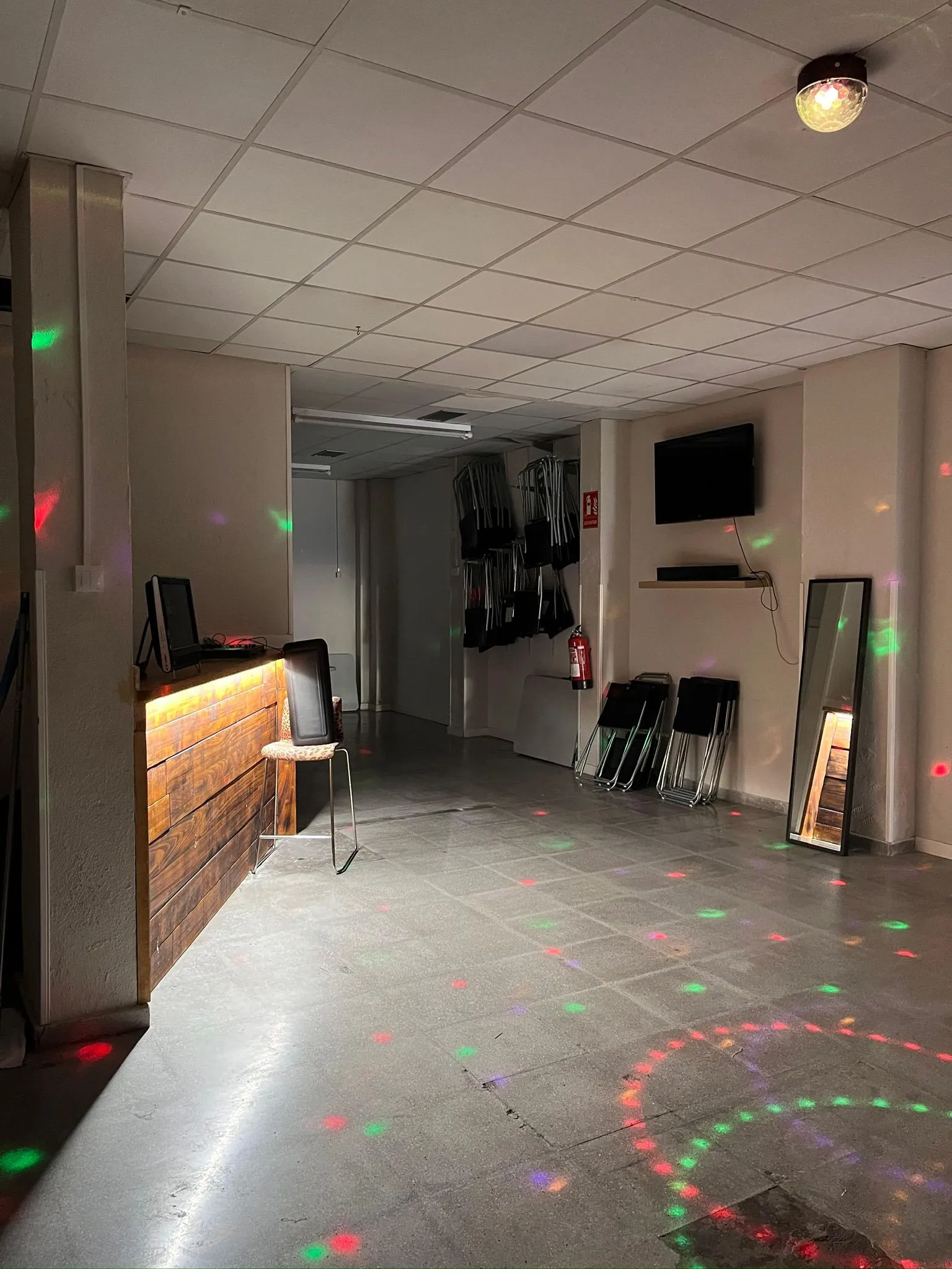 Vista general de la sala lista para celebración de Ramadán en Dulce Flow Sabadell